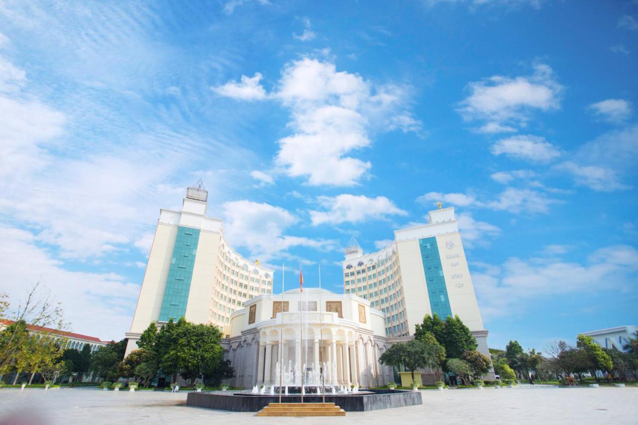 Hong Van Grand Hotel Mong Cai Екстериор снимка